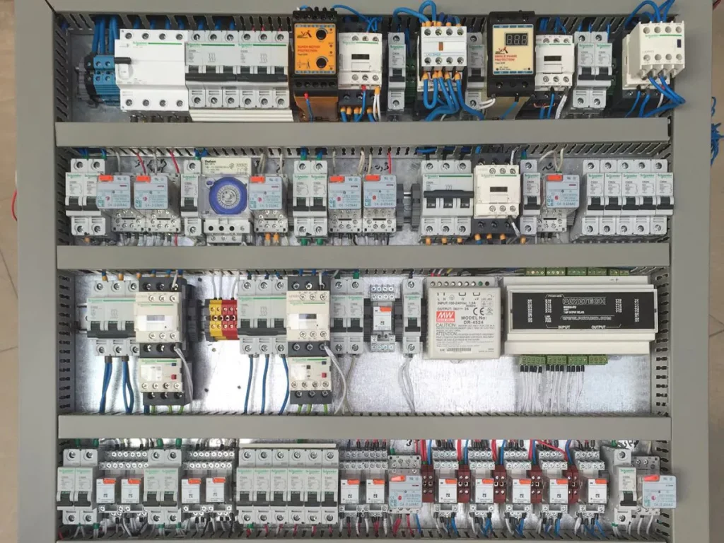 smart-engine-room-2