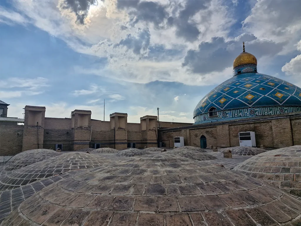 مشاوره و طراحی تاسیسات حرارتی و برودتی اماکن تاریخی, مسجد شاه بازار تهران , مسجد امام خمینی بازار تهران