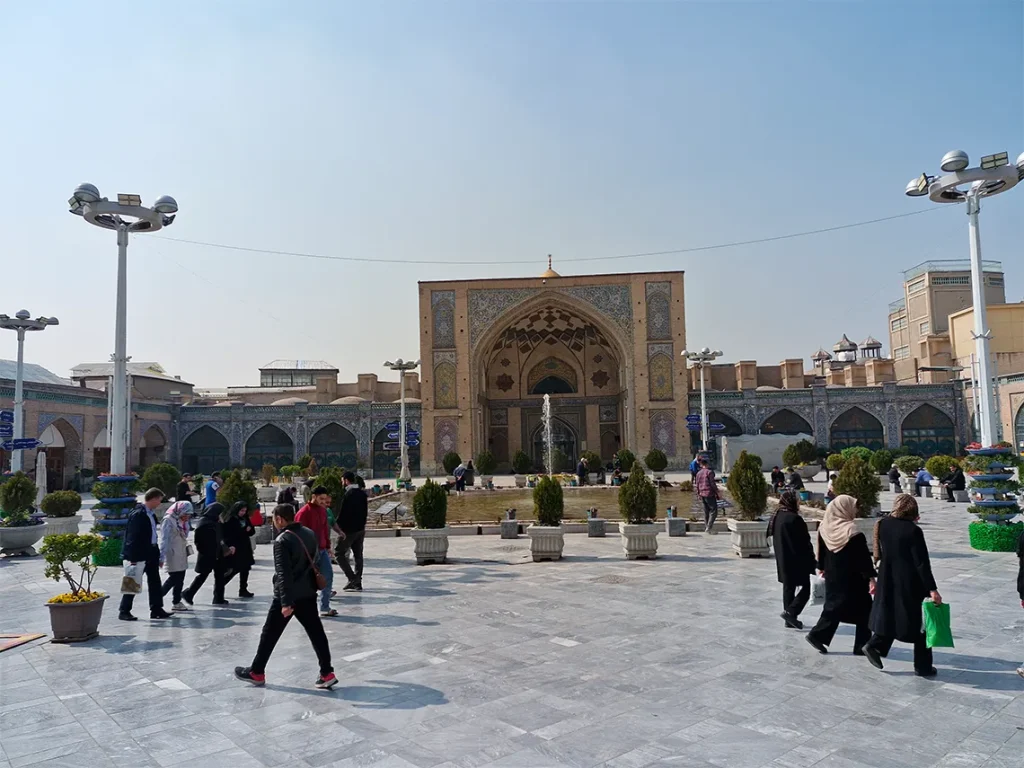 مشاوره و طراحی تاسیسات حرارتی و برودتی اماکن تاریخی, مسجد شاه بازار تهران , مسجد امام خمینی بازار تهران